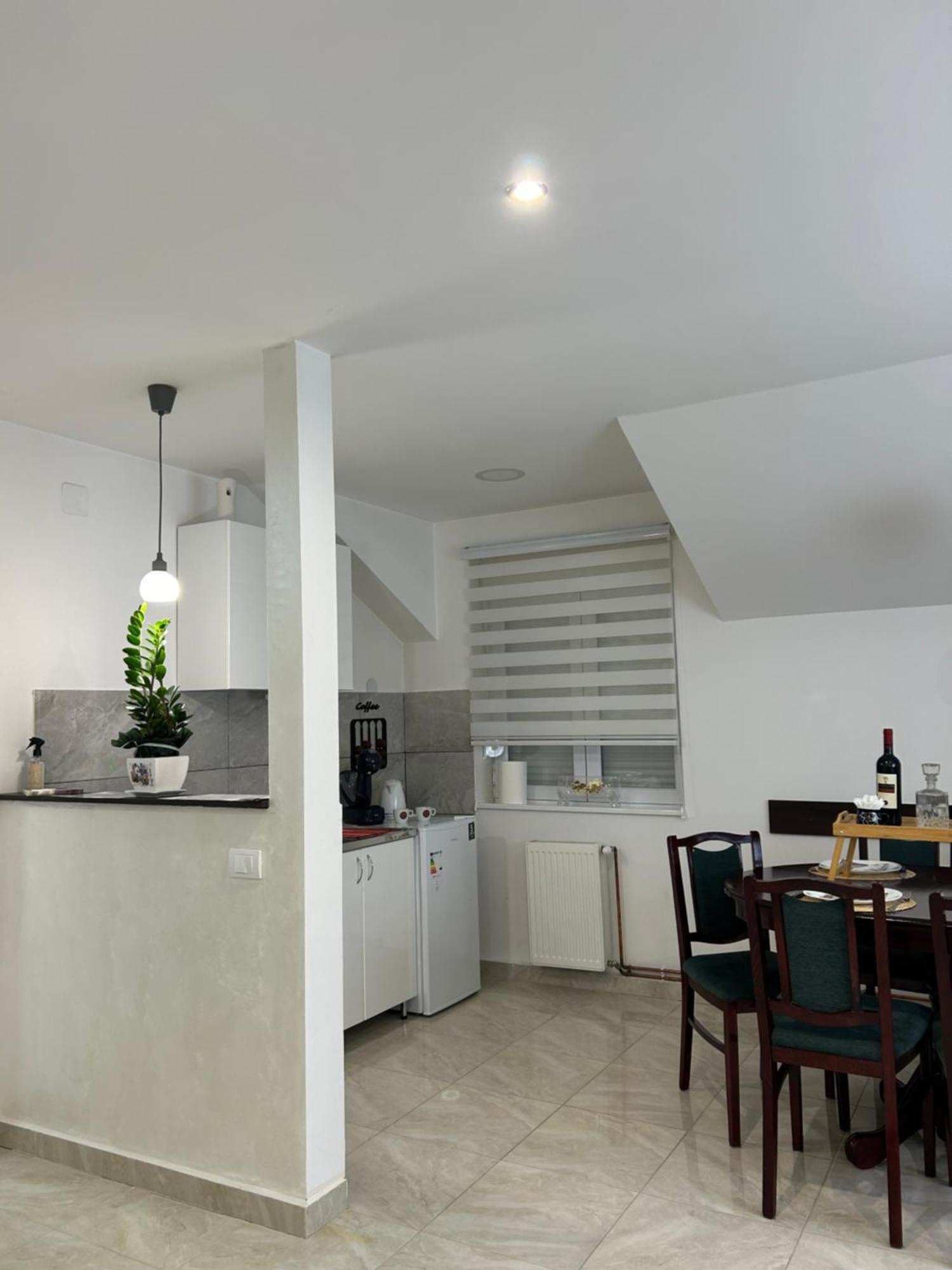 Apartman Diamond Lux Surčin Εξωτερικό φωτογραφία