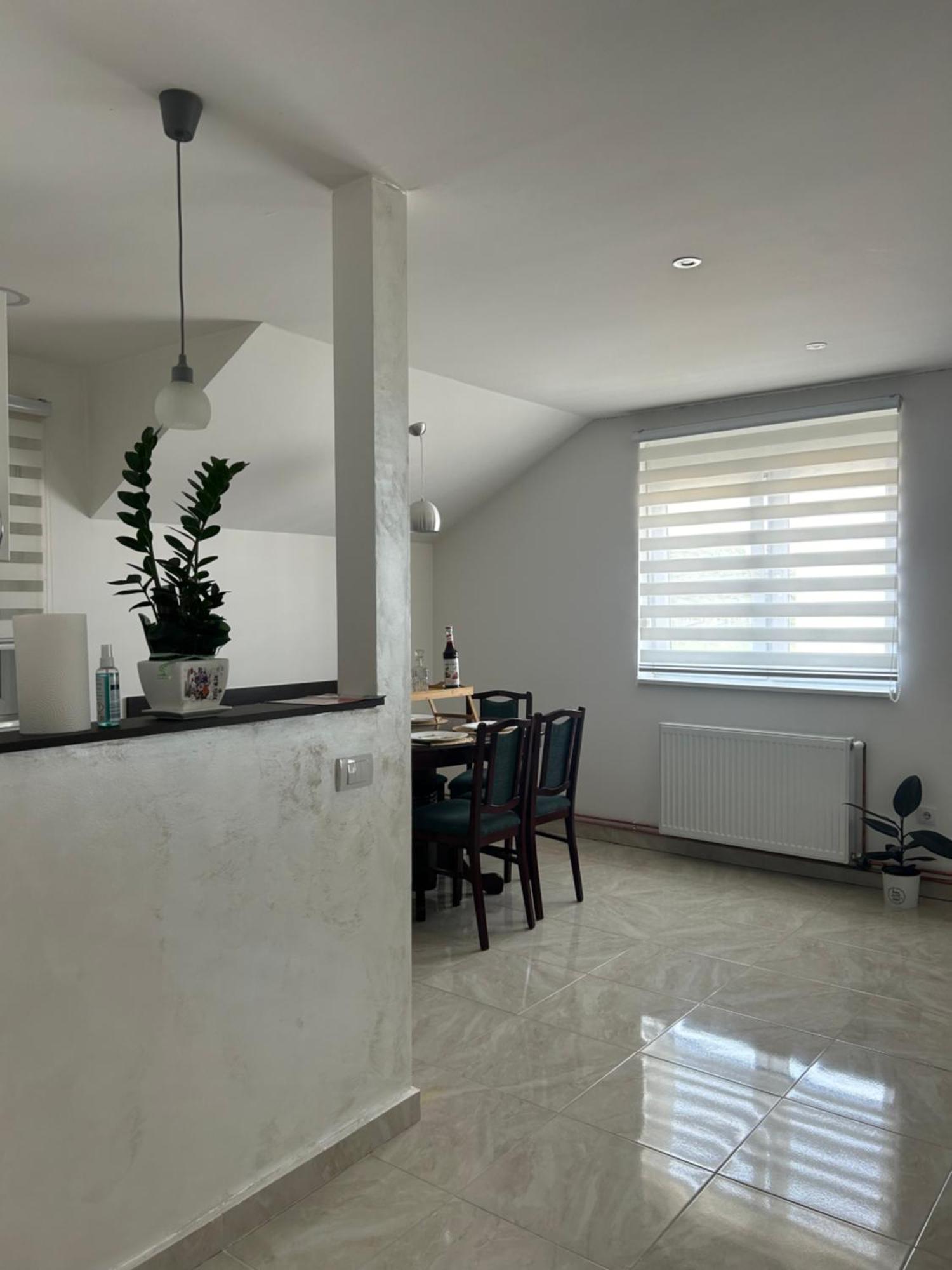 Apartman Diamond Lux Surčin Εξωτερικό φωτογραφία