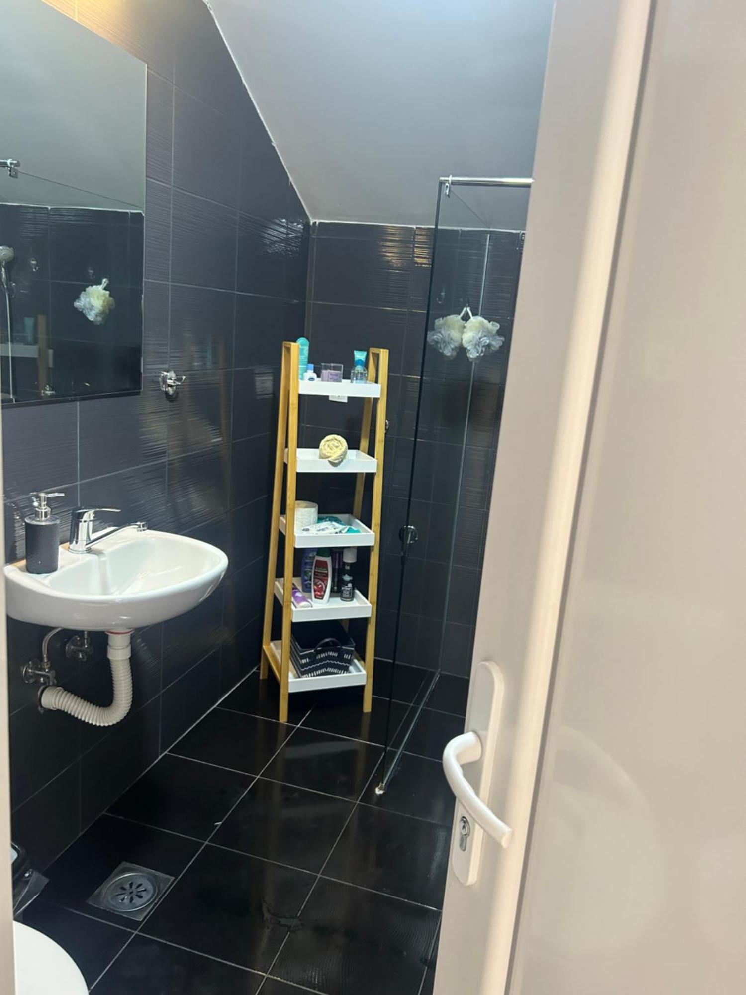 Apartman Diamond Lux Surčin Εξωτερικό φωτογραφία